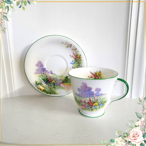 Bell "MEADOWSIDE" Vintage Teacup and Saucer Set Made in ENGLAND 1940 - Picture 1 of 7